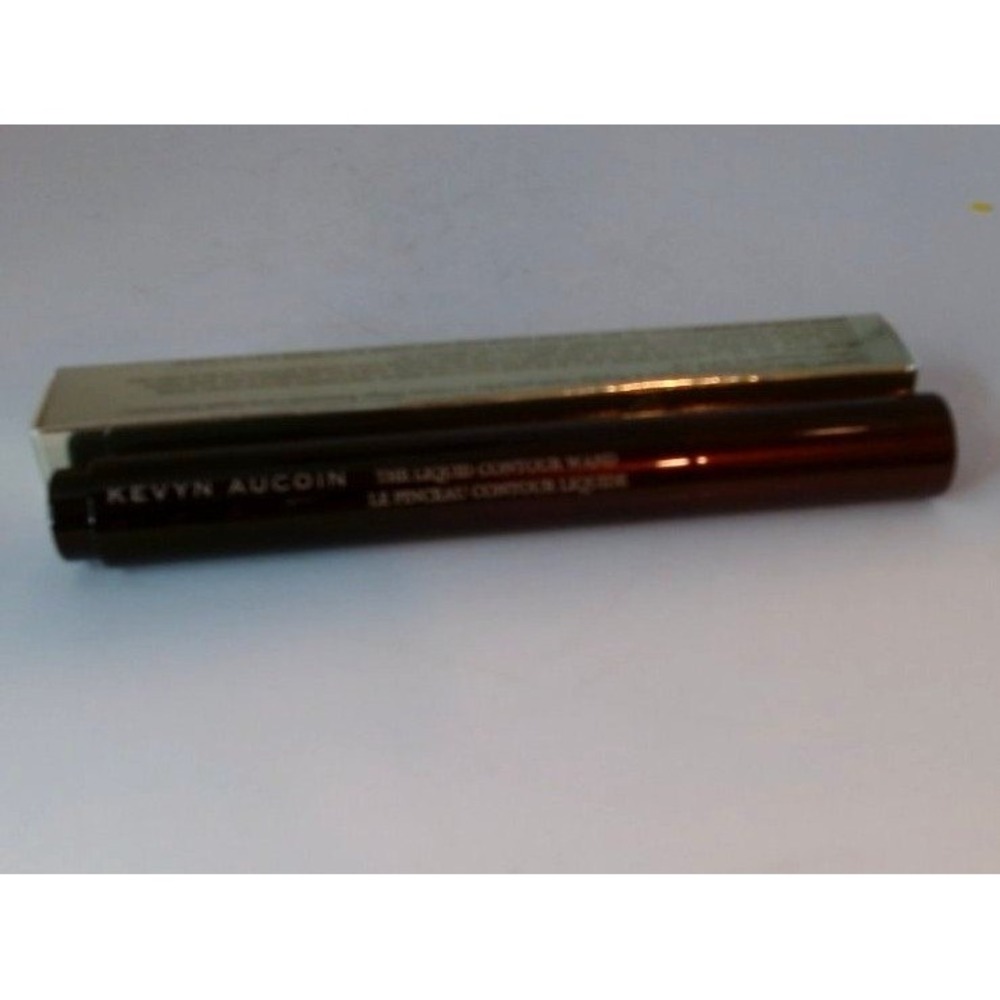 Kevyn Aucoin - The Liquid Contour Wand, Deep BRAND NEW IN BOX